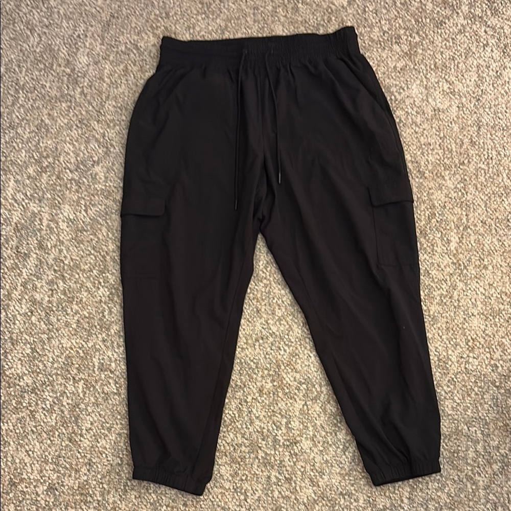 Old Navy Women’s Black Cargo Joggers